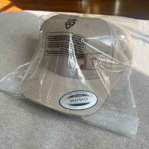 Tan Texas trucker hat. NWT